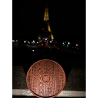 Plateau rond décoratif en bois sculpté – Design ethnique premium | WOULEY