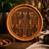 Plateau rond bois gravé — Motif Éléphant Ndop 37 cm, padouk ou mouvingui | Wouley