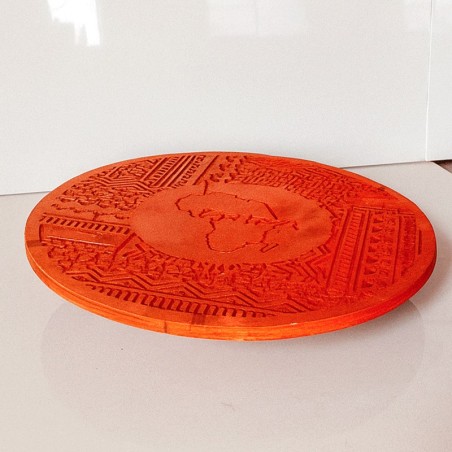 Sous-plat rond en bois gravé – Design Afrique 30 cm | WOULEY