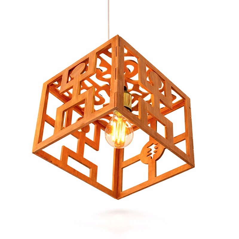 Suspension bois design géométrique CNC moderne